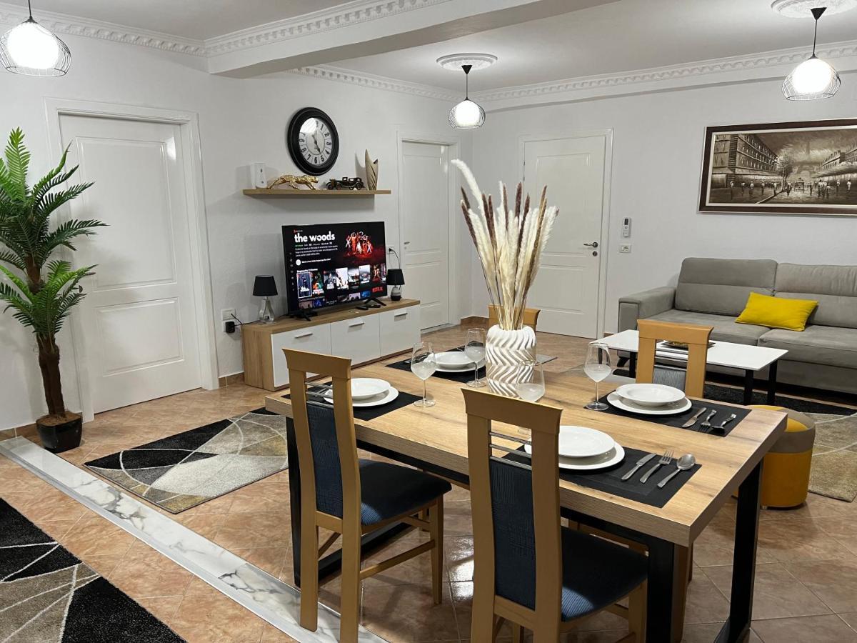 Daily Rent Apartment City Center Elbasan 6 Exterior foto